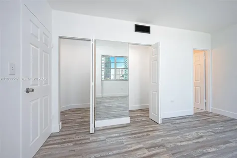 801 Brickell Bay Drive Miami FL 33131