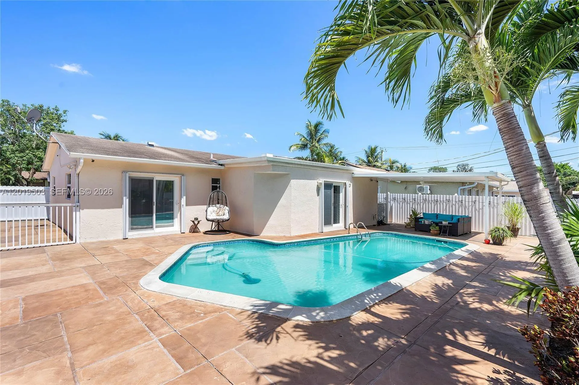 3021 N 72nd Way Hollywood FL 33024