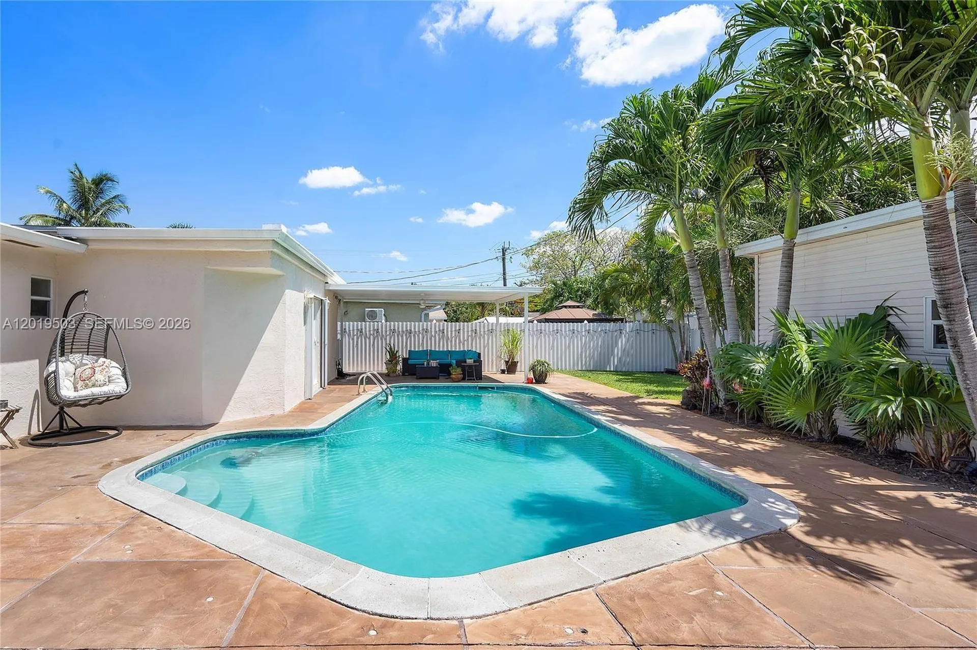 3021 N 72nd Way Hollywood FL 33024
