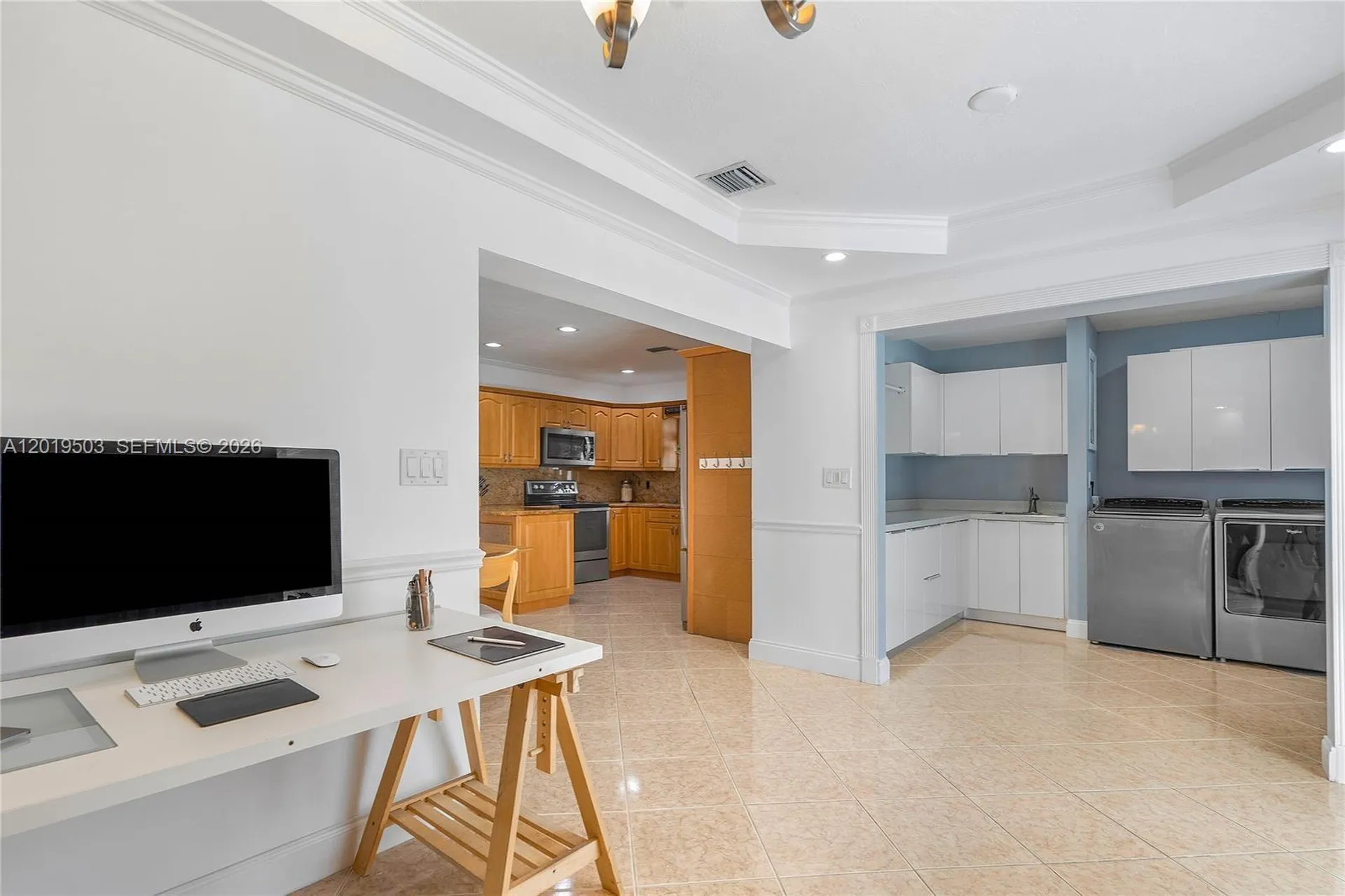 3021 N 72nd Way Hollywood FL 33024