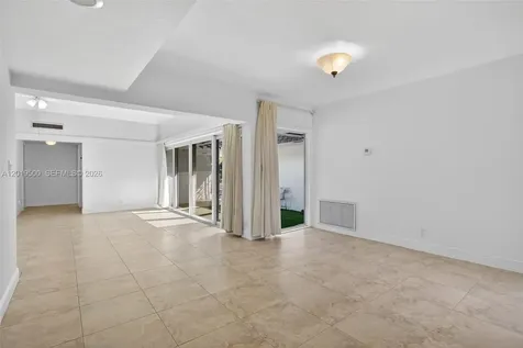 4806 Banyan Lane Tamarac FL 33319