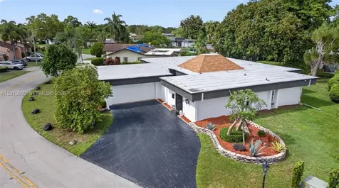 4806 Banyan Lane Tamarac FL 33319
