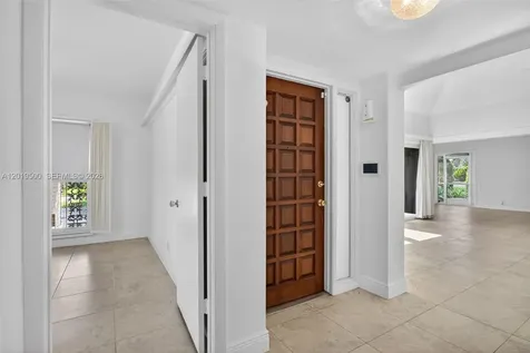 4806 Banyan Lane Tamarac FL 33319