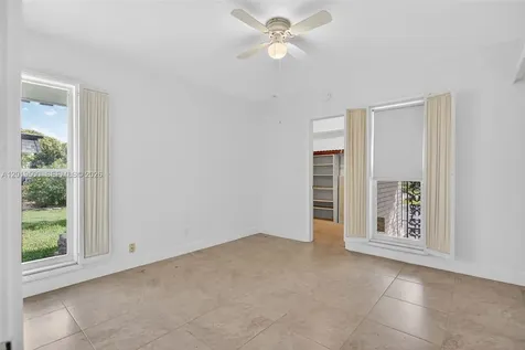 4806 Banyan Lane Tamarac FL 33319