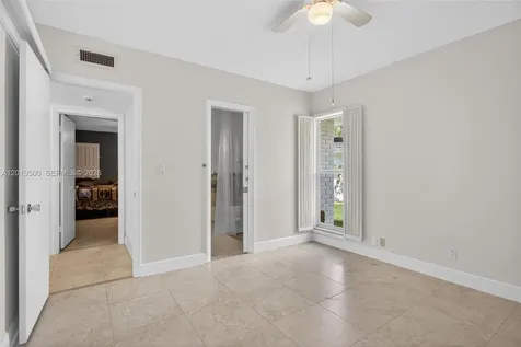 4806 Banyan Lane Tamarac FL 33319
