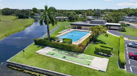 4806 Banyan Lane Tamarac FL 33319