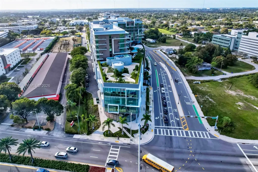21290 Biscayne Aventura FL 33180