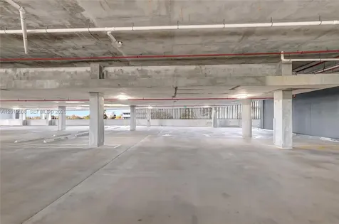 21290 Biscayne Aventura FL 33180