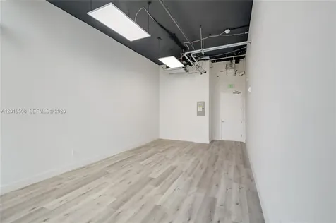 21290 Biscayne Aventura FL 33180