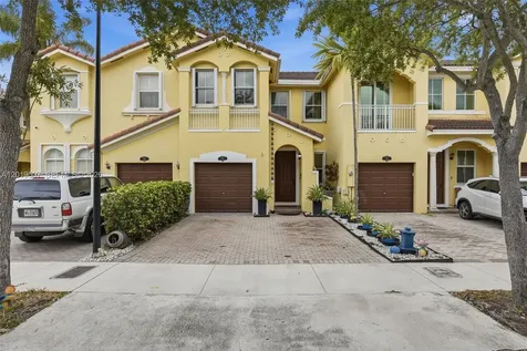 914 SW 151st Place Miami FL 33194
