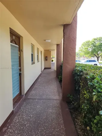2811 N Pine Island Road Sunrise FL 33322