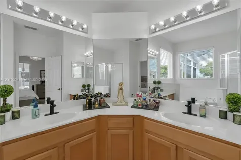 447 Higher Comb Drive Davenport FL 33897
