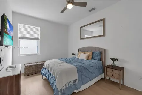 447 Higher Combe Drive Davenport FL 33897