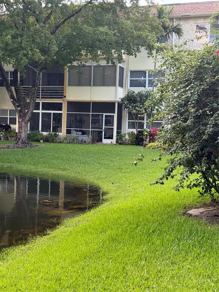 5131 W Oakland Park Boulevard Lauderdale Lakes FL 33313