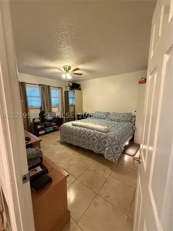 5131 W Oakland Park Boulevard Lauderdale Lakes FL 33313