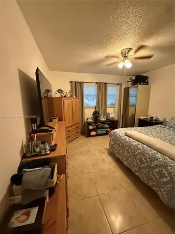 5131 W Oakland Park Boulevard Lauderdale Lakes FL 33313