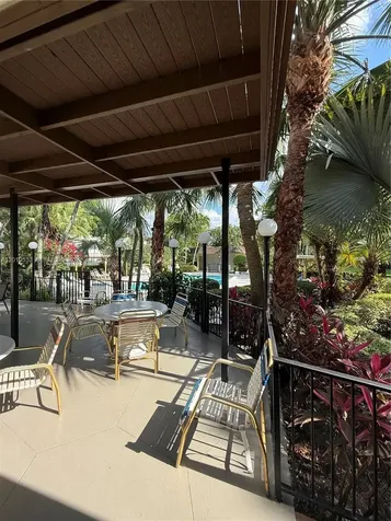 5131 W Oakland Park Boulevard Lauderdale Lakes FL 33313