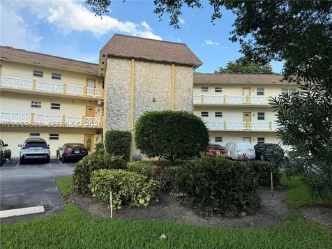 5131 W Oakland Park Boulevard Lauderdale Lakes FL 33313