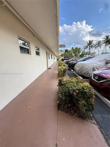 5131 W Oakland Park Boulevard Lauderdale Lakes FL 33313