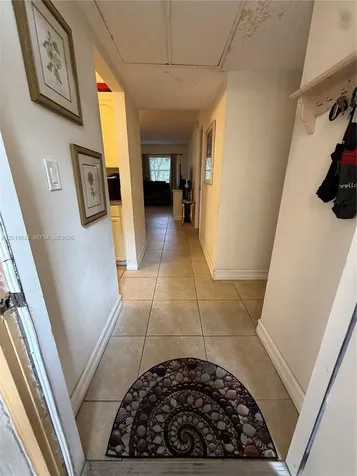 5131 W Oakland Park Boulevard Lauderdale Lakes FL 33313