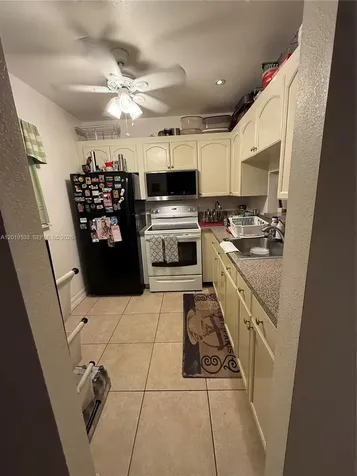 5131 W Oakland Park Boulevard Lauderdale Lakes FL 33313