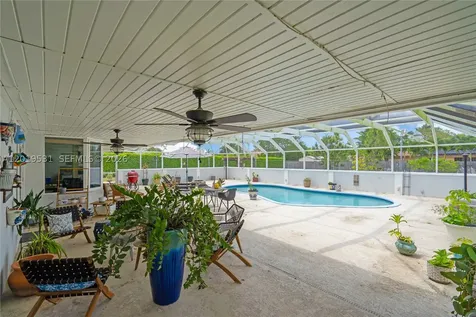 1501 NW 20th Street Homestead FL 33030