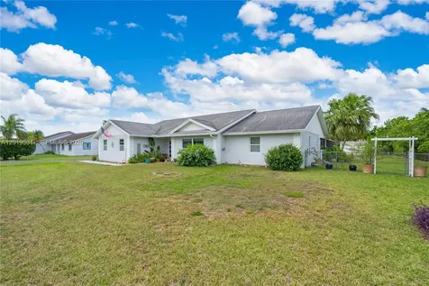 1501 NW 20th Street Homestead FL 33030
