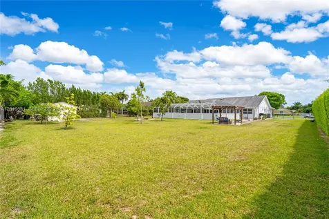 1501 NW 20th Street Homestead FL 33030