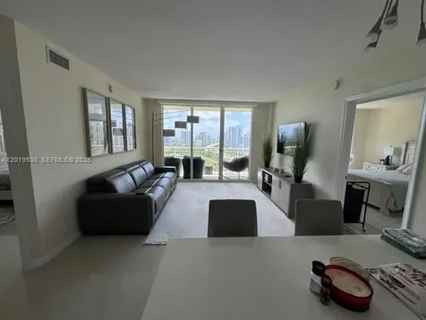 19501 W Country Club Drive Aventura FL 33180