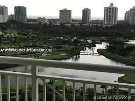 19501 W Country Club Drive Aventura FL 33180