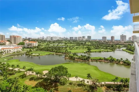 19501 W Country Club Drive Aventura FL 33180