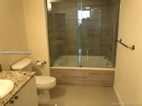 19501 W Country Club Drive Aventura FL 33180