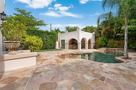 31 NE 46th Street Miami FL 33137