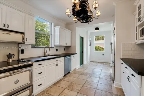 31 NE 46th Street Miami FL 33137