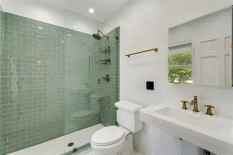 31 NE 46th Street Miami FL 33137