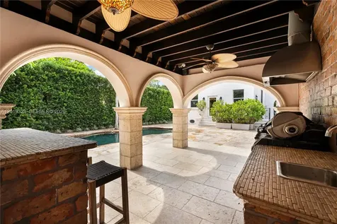 31 NE 46th Street Miami FL 33137