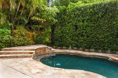 31 NE 46th Street Miami FL 33137