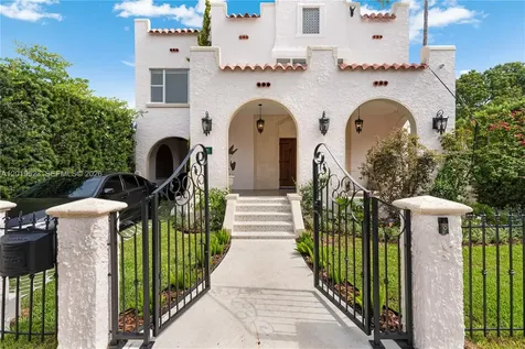 31 NE 46th Street Miami FL 33137