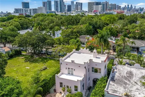31 NE 46th Street Miami FL 33137