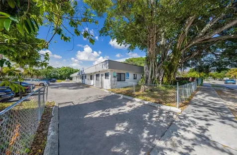 2237 Taylor Street Hollywood FL 33020