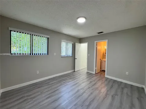 2237 Taylor Street Hollywood FL 33020