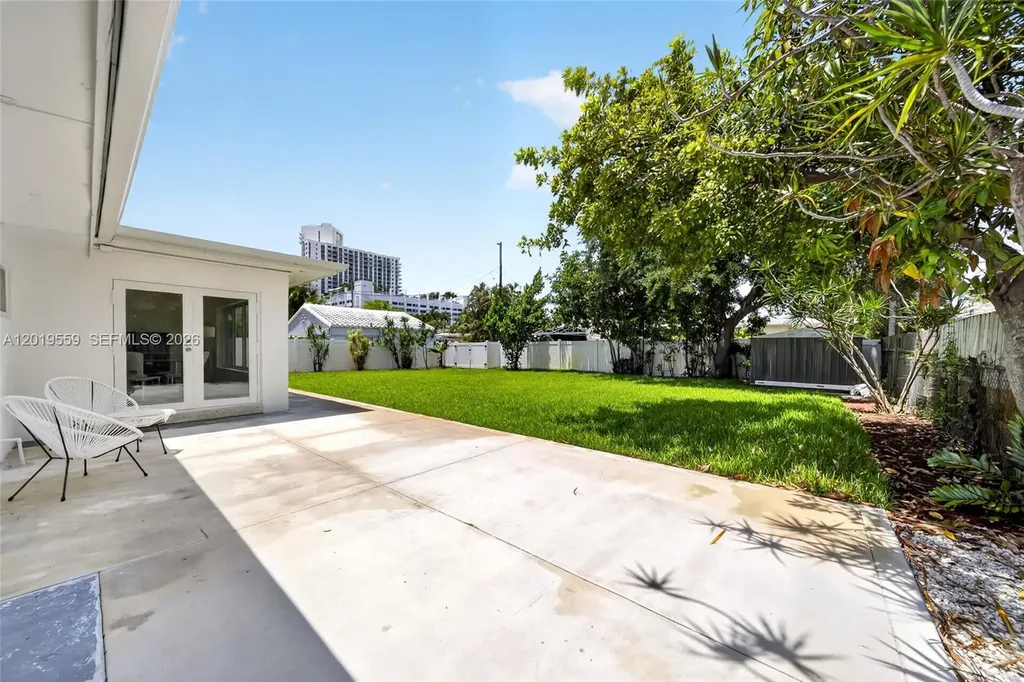 1619 Hollywood Boulevard Hollywood FL 33020