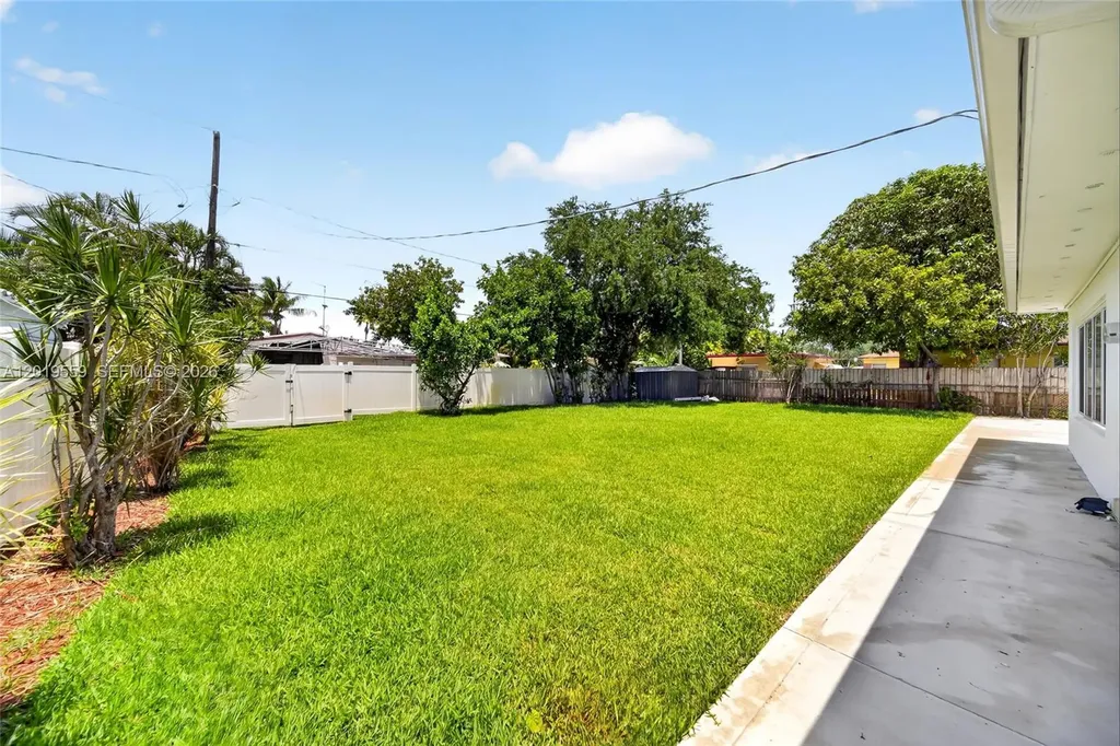 1619 Hollywood Boulevard Hollywood FL 33020