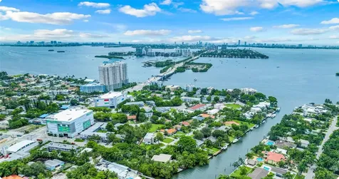 994-990 NE 78th Miami FL 33138