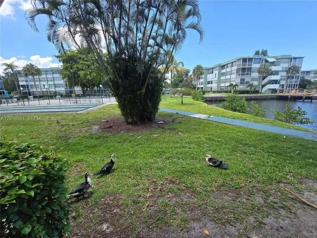 2761 Taft Street Hollywood FL 33020