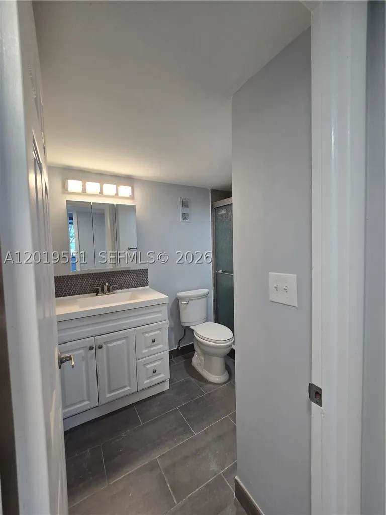 2761 Taft Street Hollywood FL 33020
