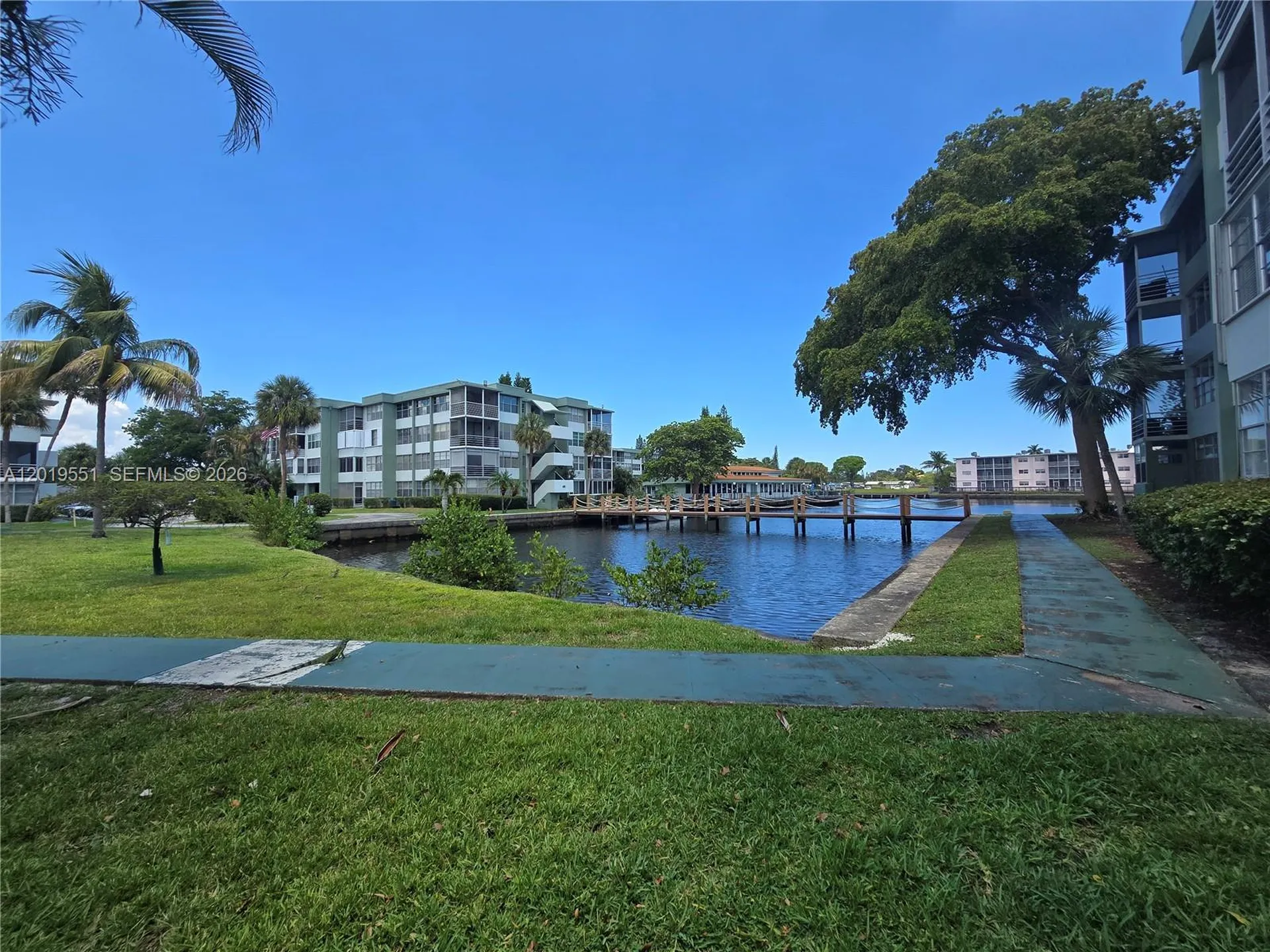 2761 Taft Street Hollywood FL 33020