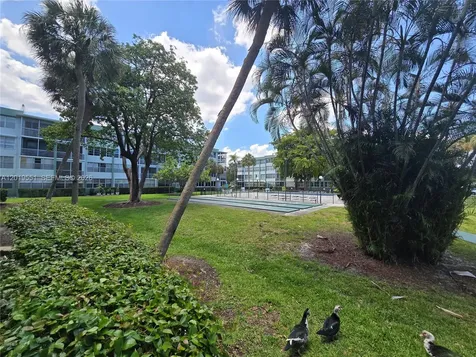 2761 Taft Street Hollywood FL 33020