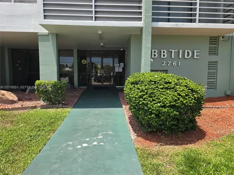 2761 Taft Street Hollywood FL 33020