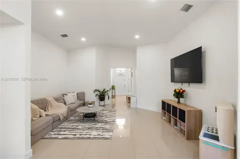 9256 SW 209th Terrace Cutler Bay FL 33189